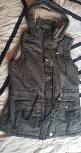 LAST CHANCE! Cargo vest